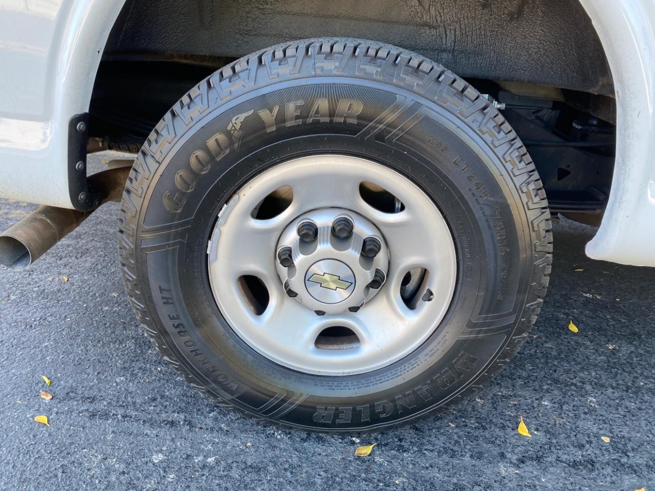Chevrolet Express Cargo Van RWD 2500 135" 2022