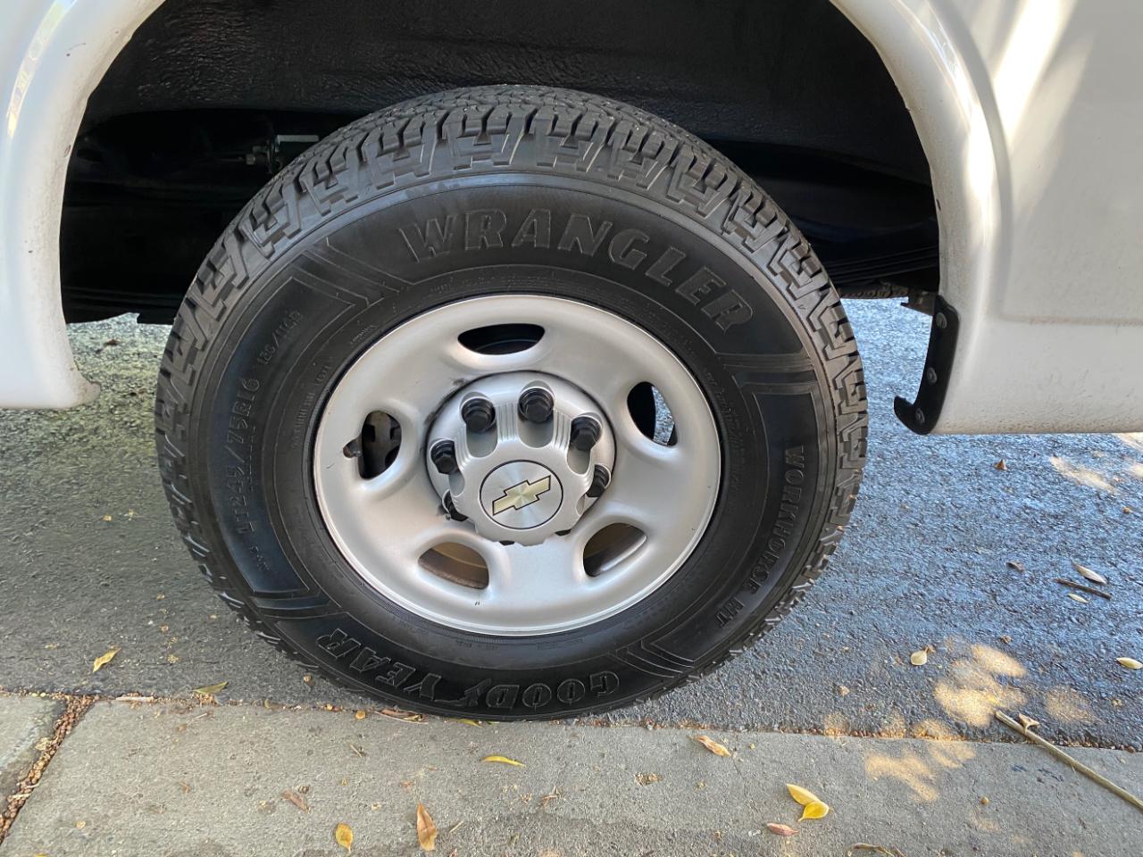 Chevrolet Express Cargo Van RWD 2500 135" 2022