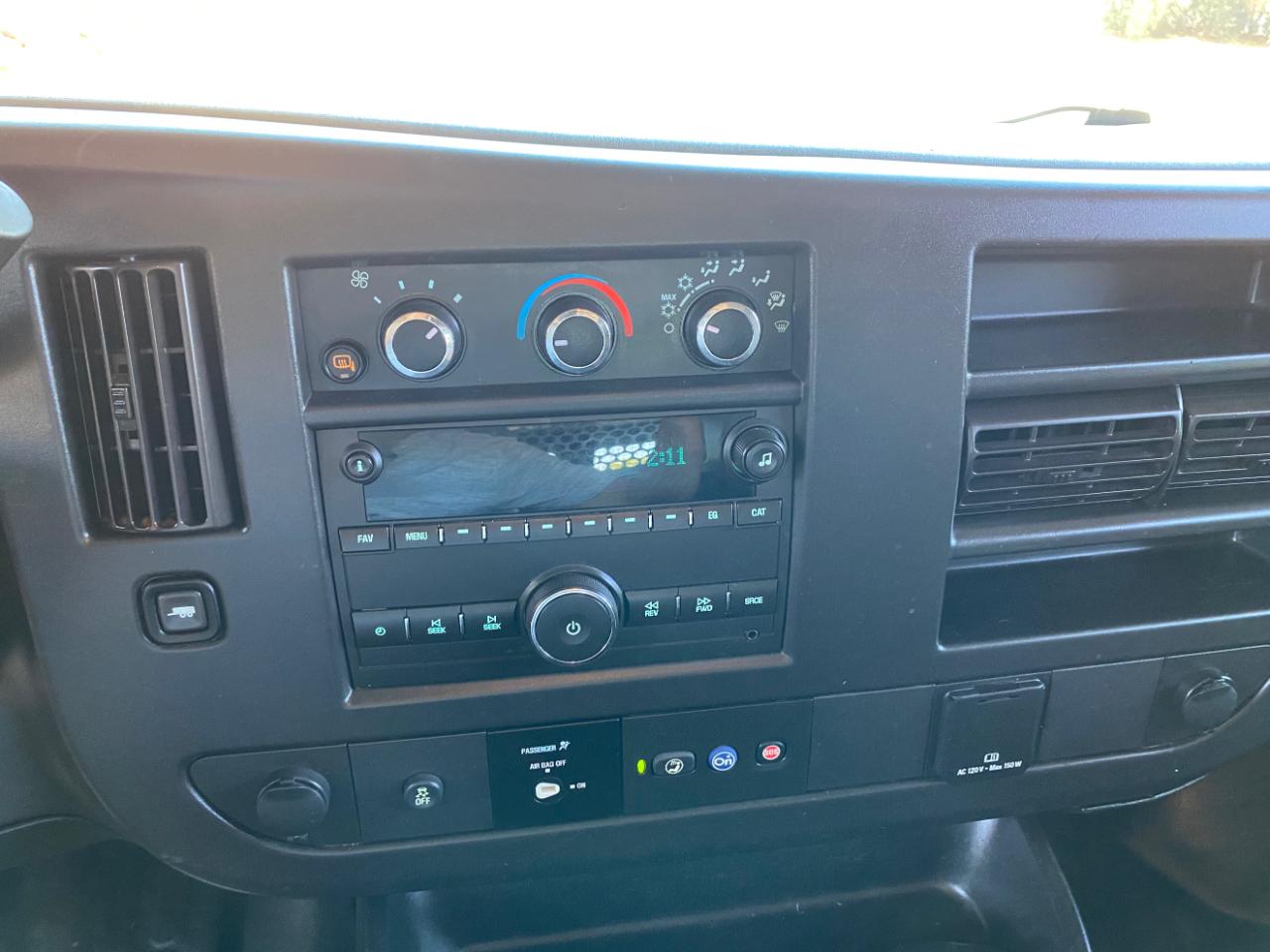 Chevrolet Express Cargo Van RWD 2500 135" 2022