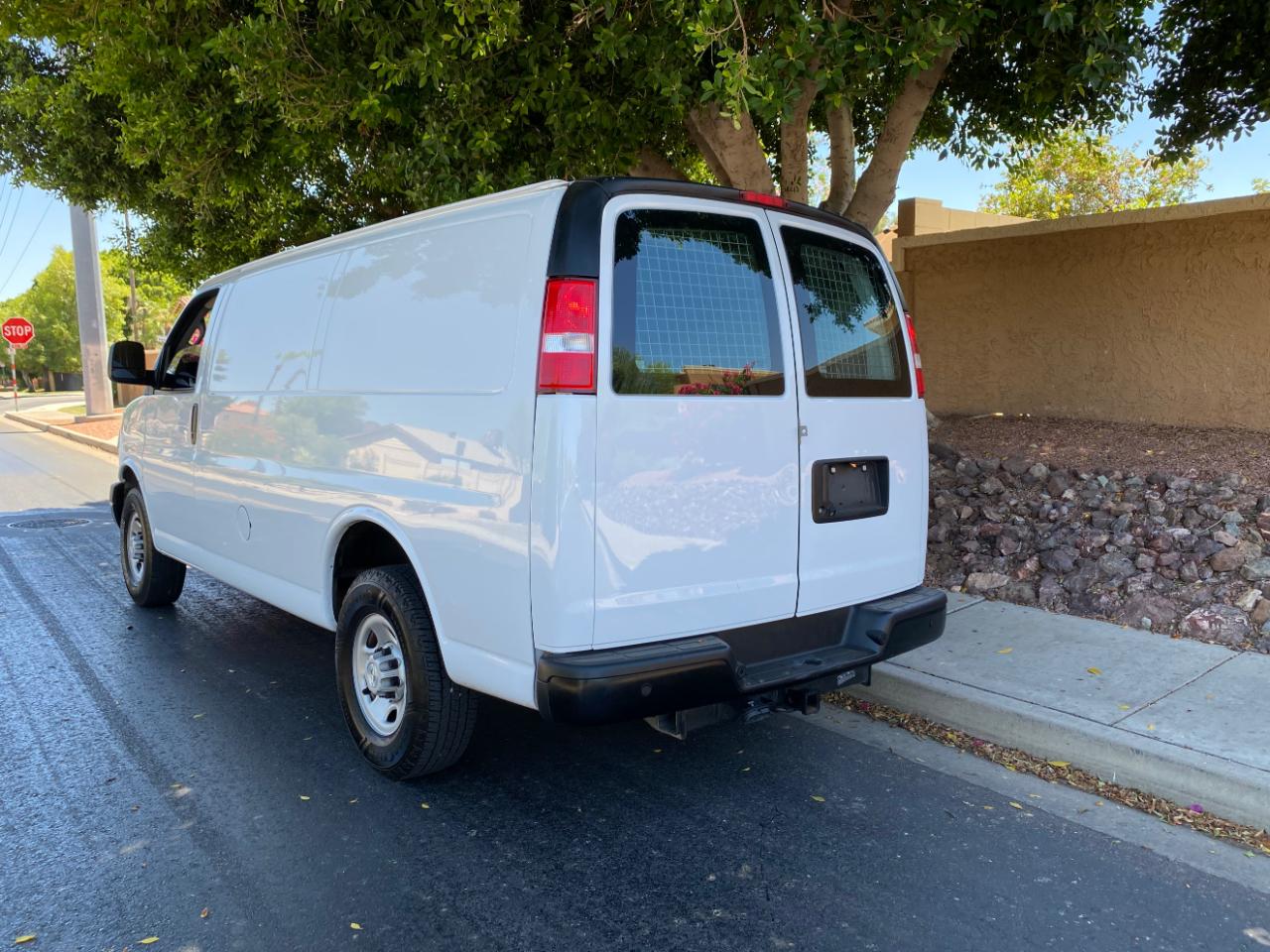 Chevrolet Express Cargo Van RWD 2500 135" 2022