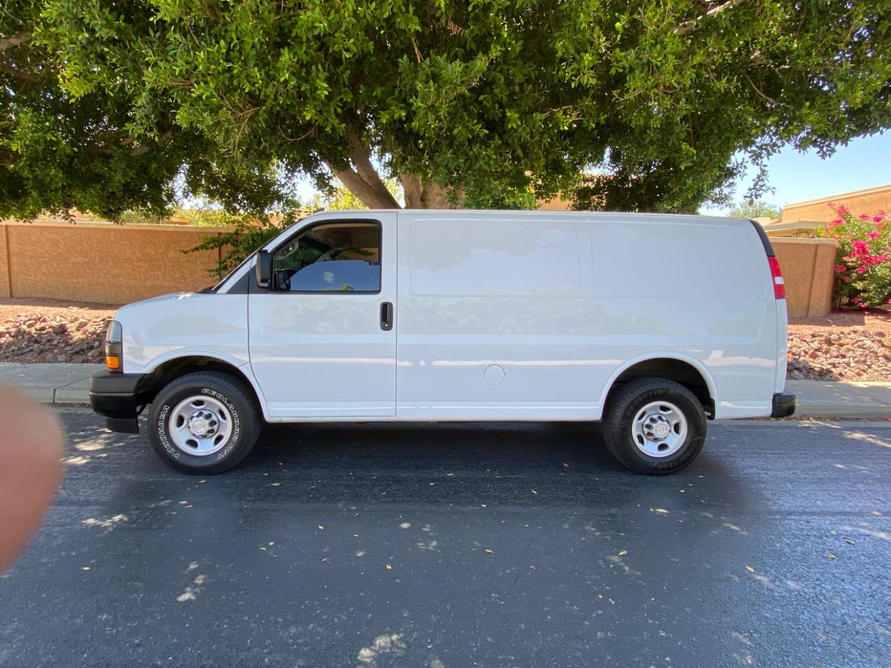 Chevrolet Express Cargo Van RWD 2500 135" 2022