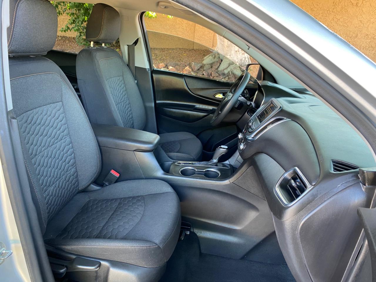 Chevrolet Equinox FWD 4dr LS w/1LS 2022