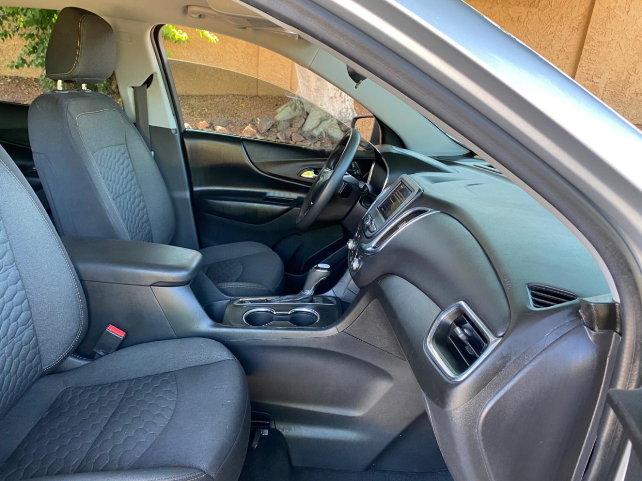 Chevrolet Equinox FWD 4dr LS w/1LS 2022