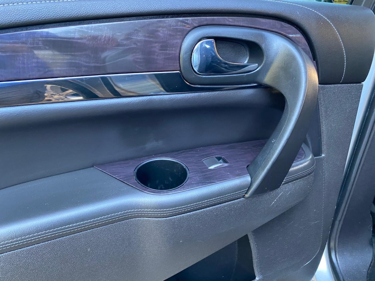 Buick Enclave photo 34