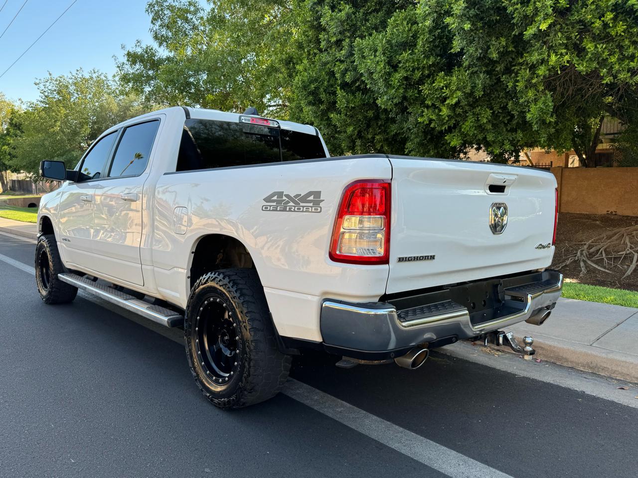 RAM 1500 Big Horn 4x4 Crew Cab 6'4" Box 2022