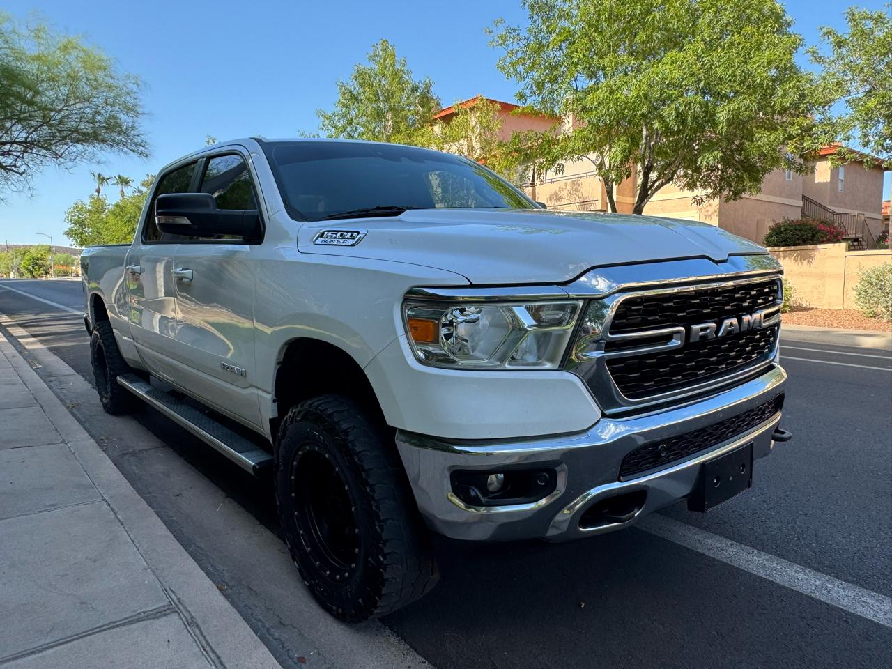 RAM 1500 Big Horn 4x4 Crew Cab 6'4" Box 2022
