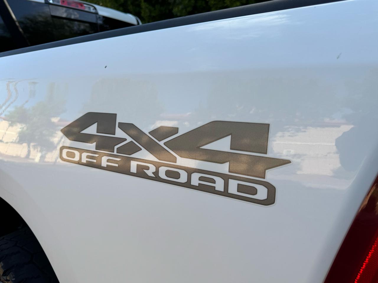 RAM 1500 Big Horn 4x4 Crew Cab 6'4" Box 2022
