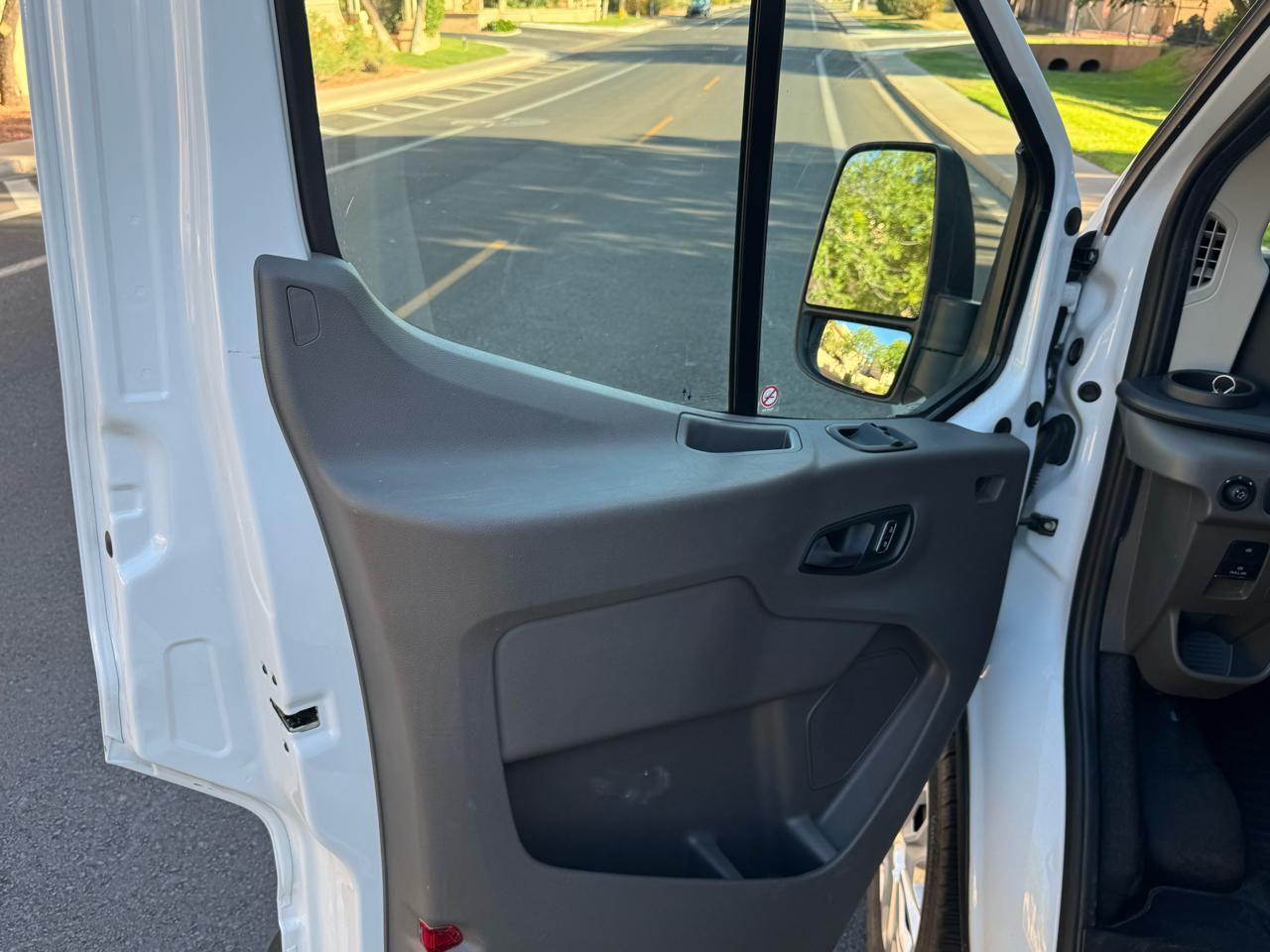 Ford Transit Cargo Van T-250 130" Low Rf 9070 GVWR RWD 2025