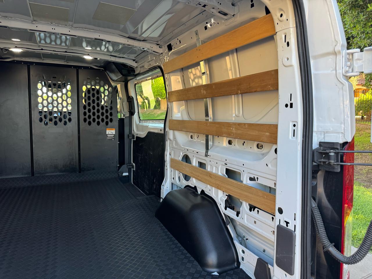 Ford Transit Cargo Van T-250 130" Low Rf 9070 GVWR RWD 2025