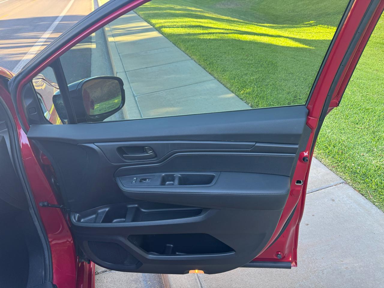 Honda Odyssey Sport-L Auto 2025