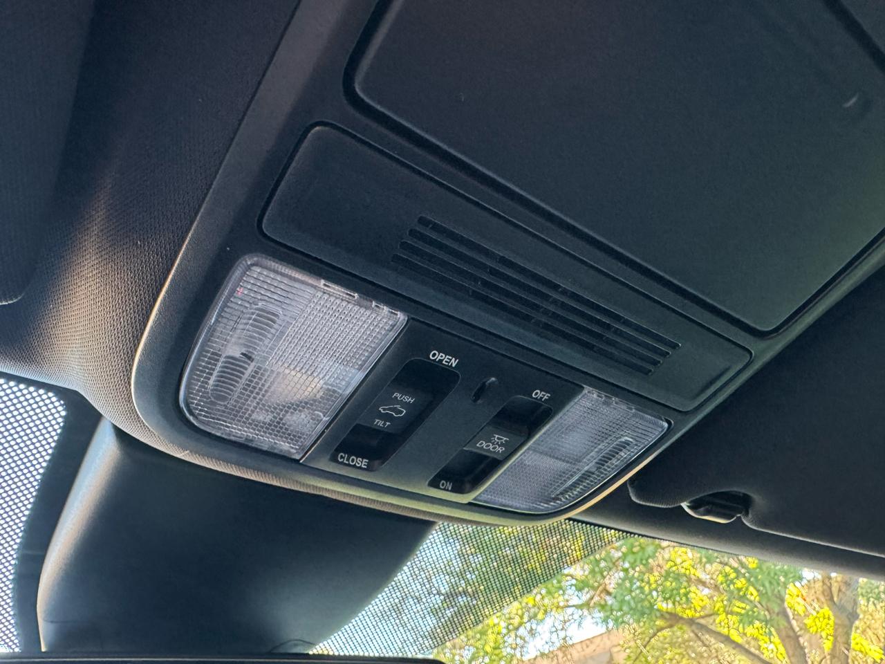 Honda Odyssey Sport-L Auto 2025