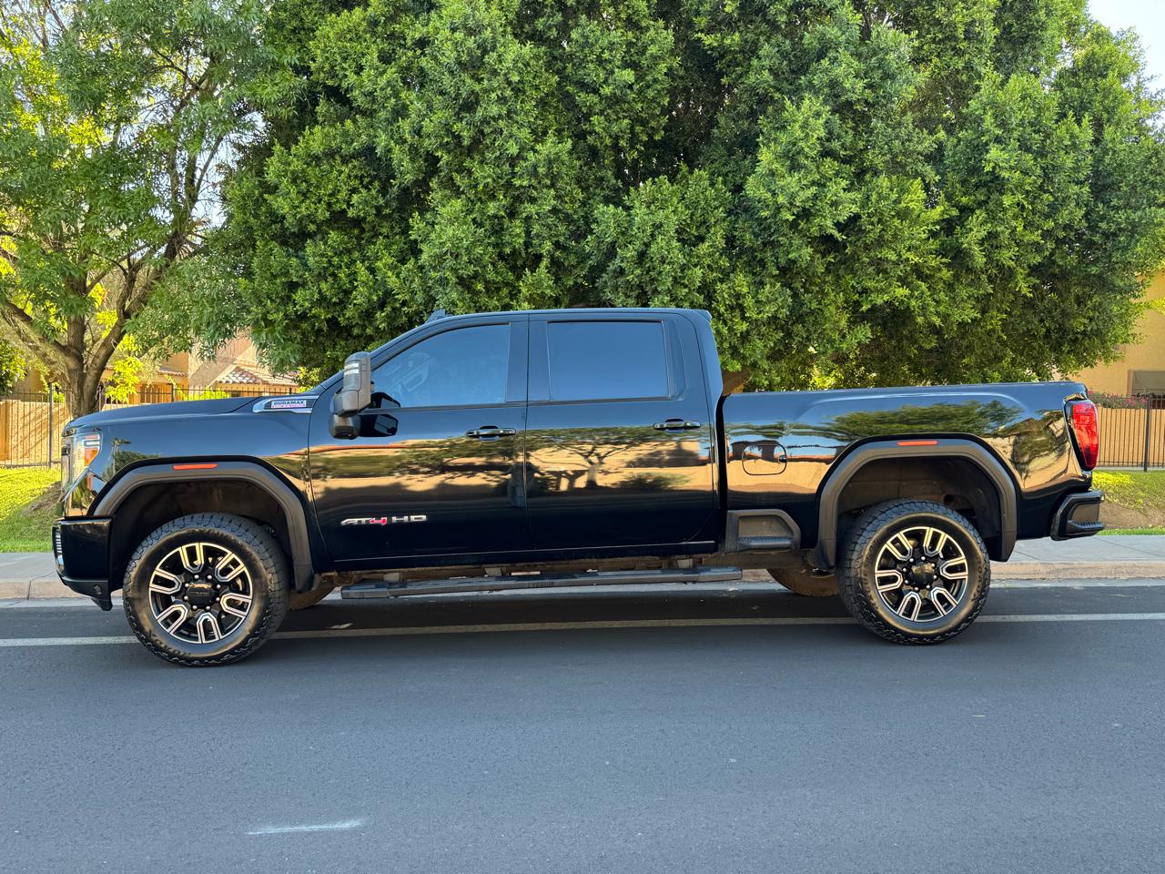 GMC Sierra 2500HD 4WD Crew Cab 159" AT4 2020