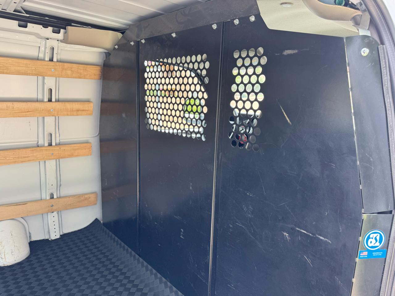 GMC Savana Cargo Van RWD 2500 135" 2025