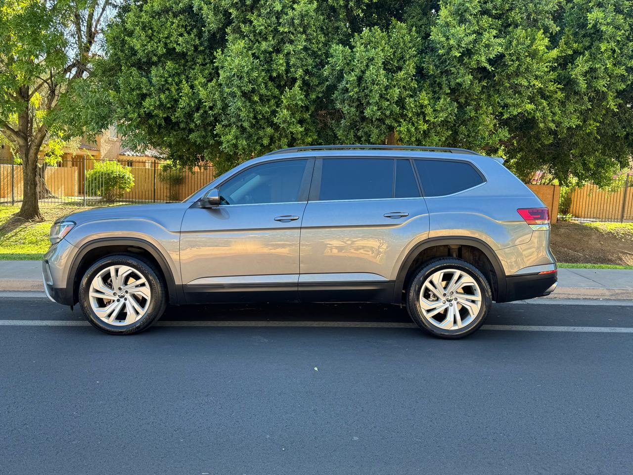 Volkswagen Atlas 2021.5 3.6L V6 SE w/Technology 4MOTION 2021