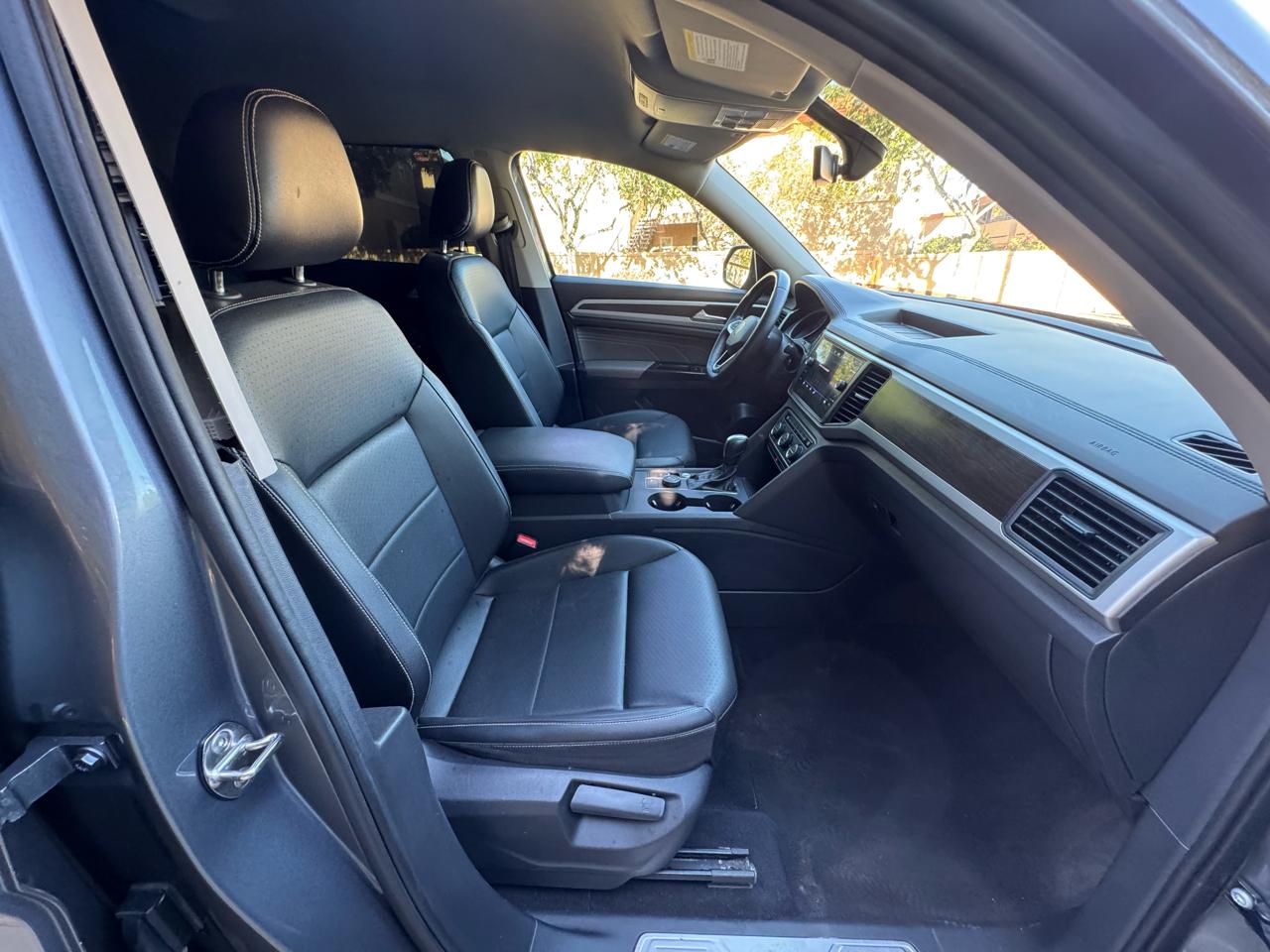 Volkswagen Atlas 2021.5 3.6L V6 SE w/Technology 4MOTION 2021