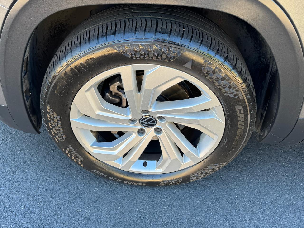 Volkswagen Atlas 2021.5 3.6L V6 SE w/Technology 4MOTION 2021