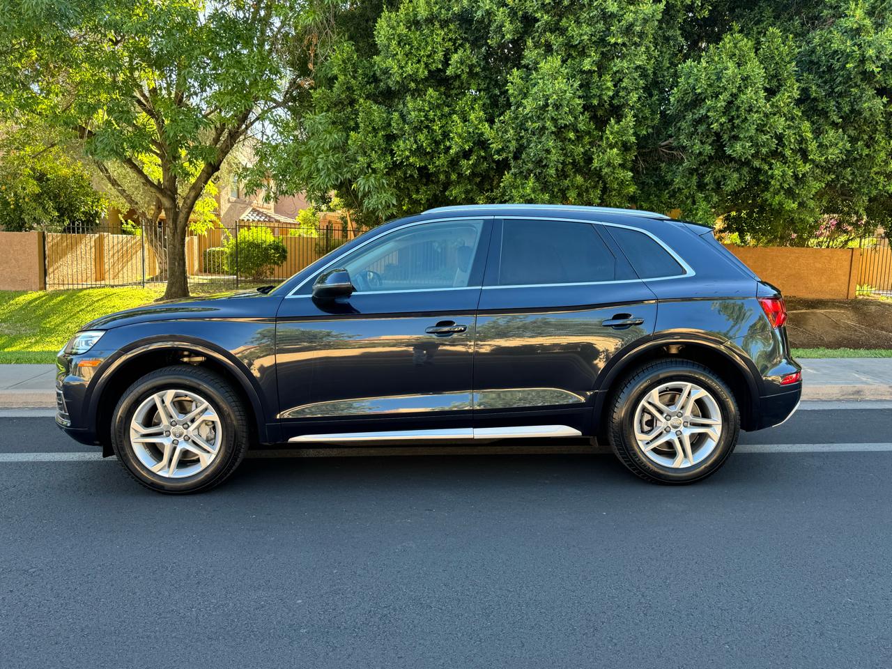 Audi Q5 Premium 45 TFSI quattro 2019