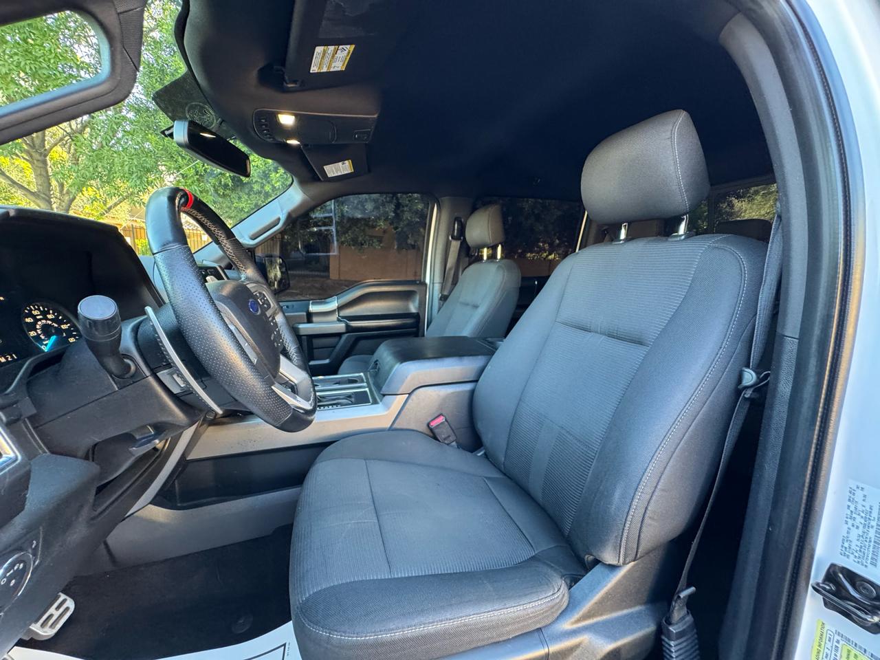 Ford F-150 2WD SuperCrew 145" XLT 2015