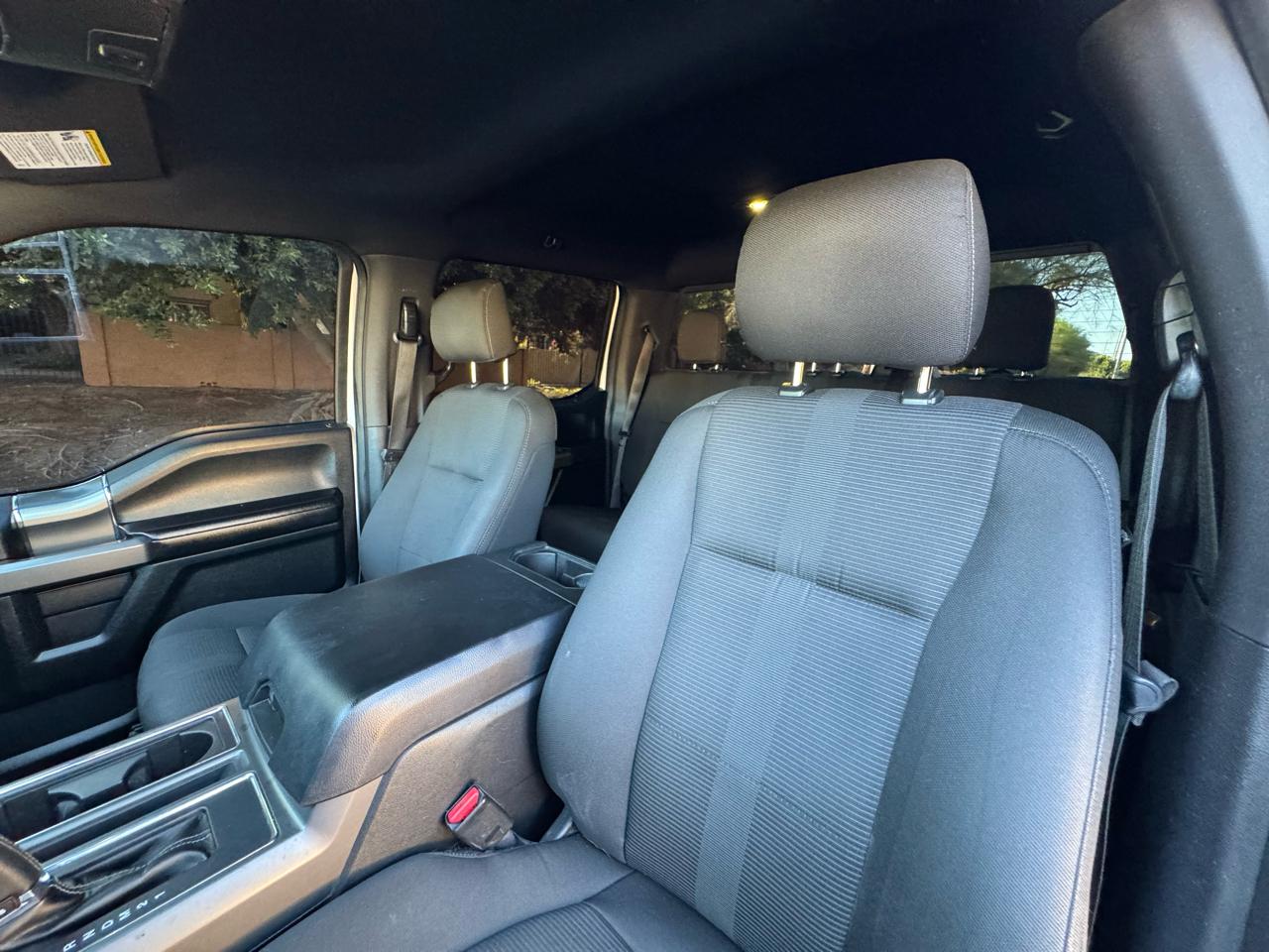 Ford F-150 2WD SuperCrew 145" XLT 2015