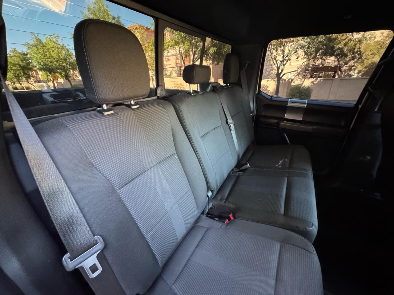 Ford F-150 2WD SuperCrew 145" XLT 2015
