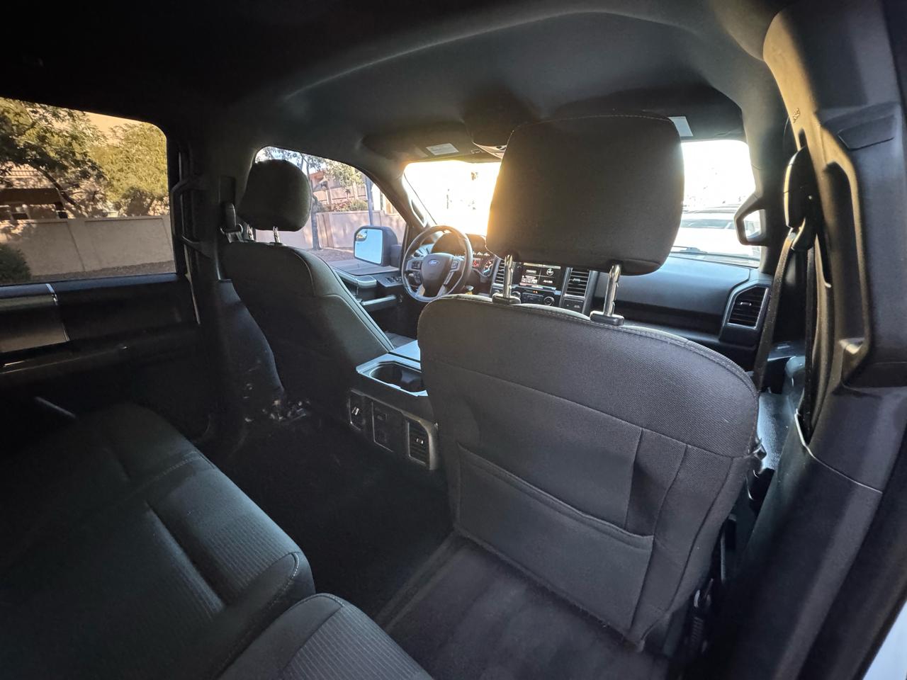 Ford F-150 2WD SuperCrew 145" XLT 2015