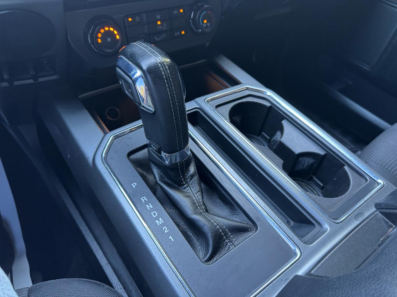 Ford F-150 2WD SuperCrew 145" XLT 2015