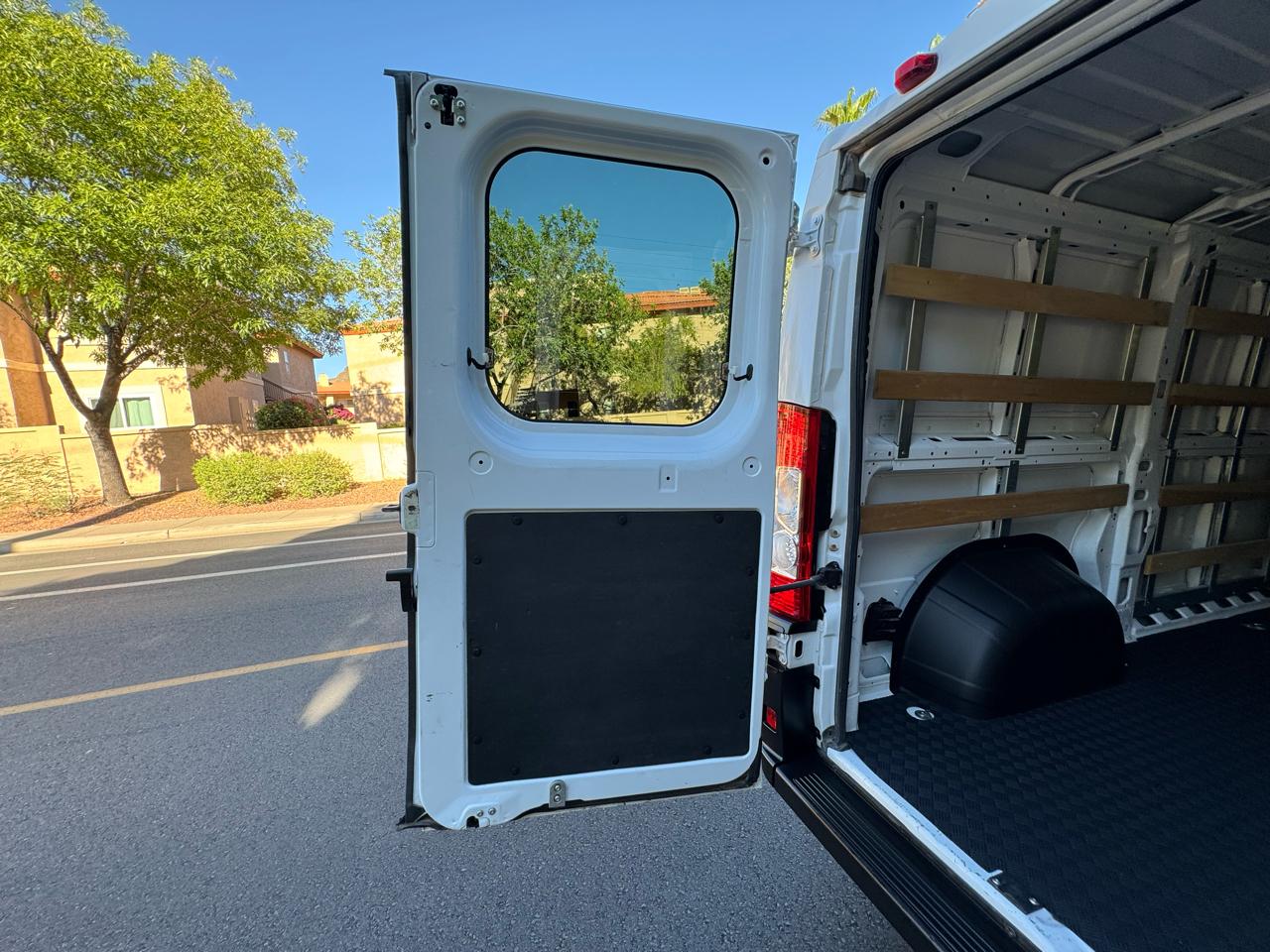 RAM ProMaster Cargo Van Tradesman 2500 Low Roof 136" WB w/Pass Seat 2025