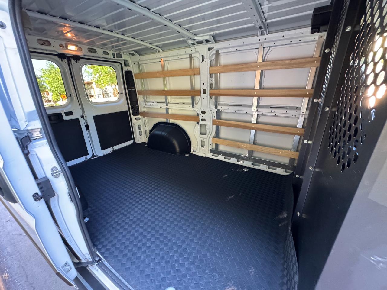 RAM ProMaster Cargo Van Tradesman 2500 Low Roof 136" WB w/Pass Seat 2025