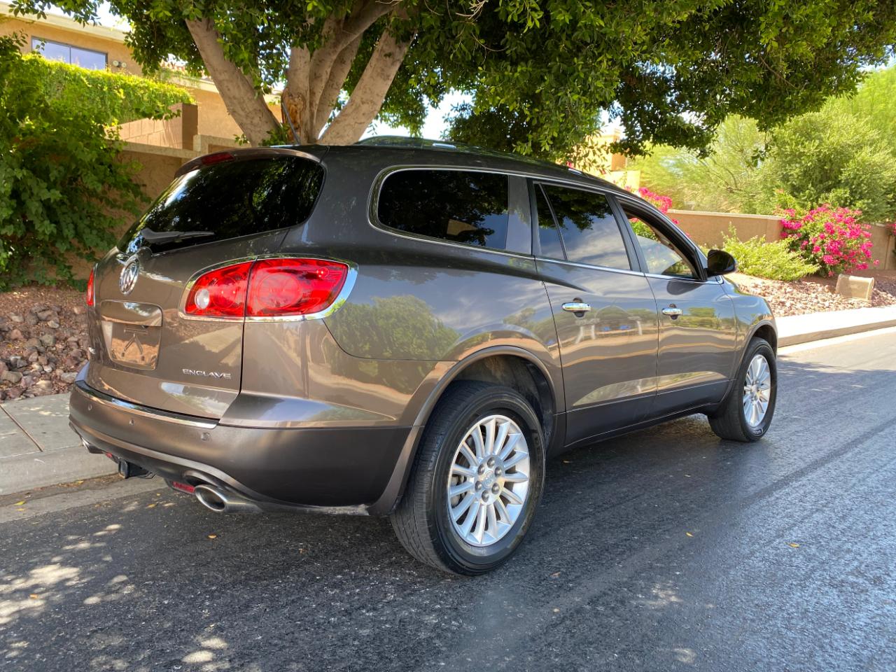 Buick Enclave FWD 4dr CX 2011