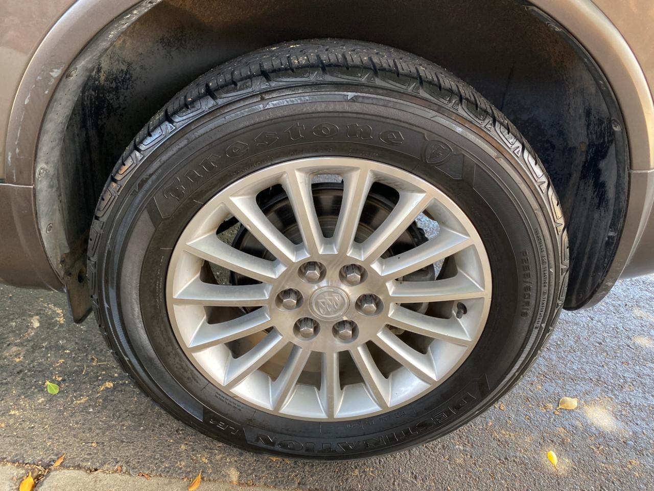 Buick Enclave FWD 4dr CX 2011