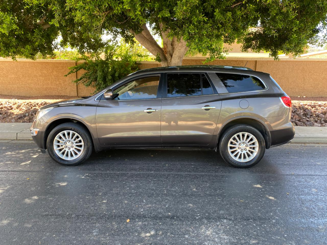 Buick Enclave FWD 4dr CX 2011