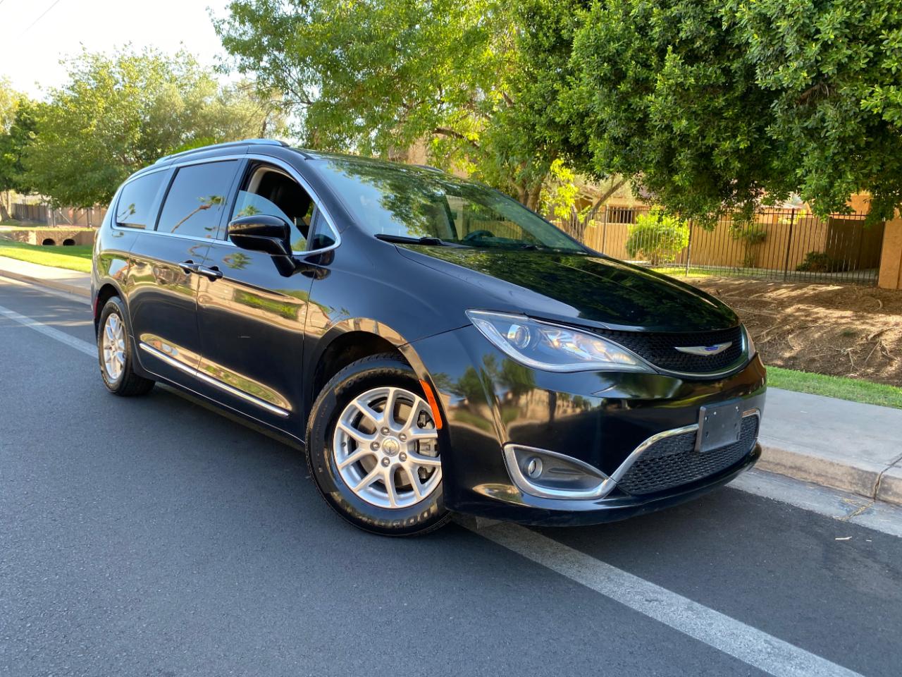 Chrysler Pacifica Touring L FWD 2020