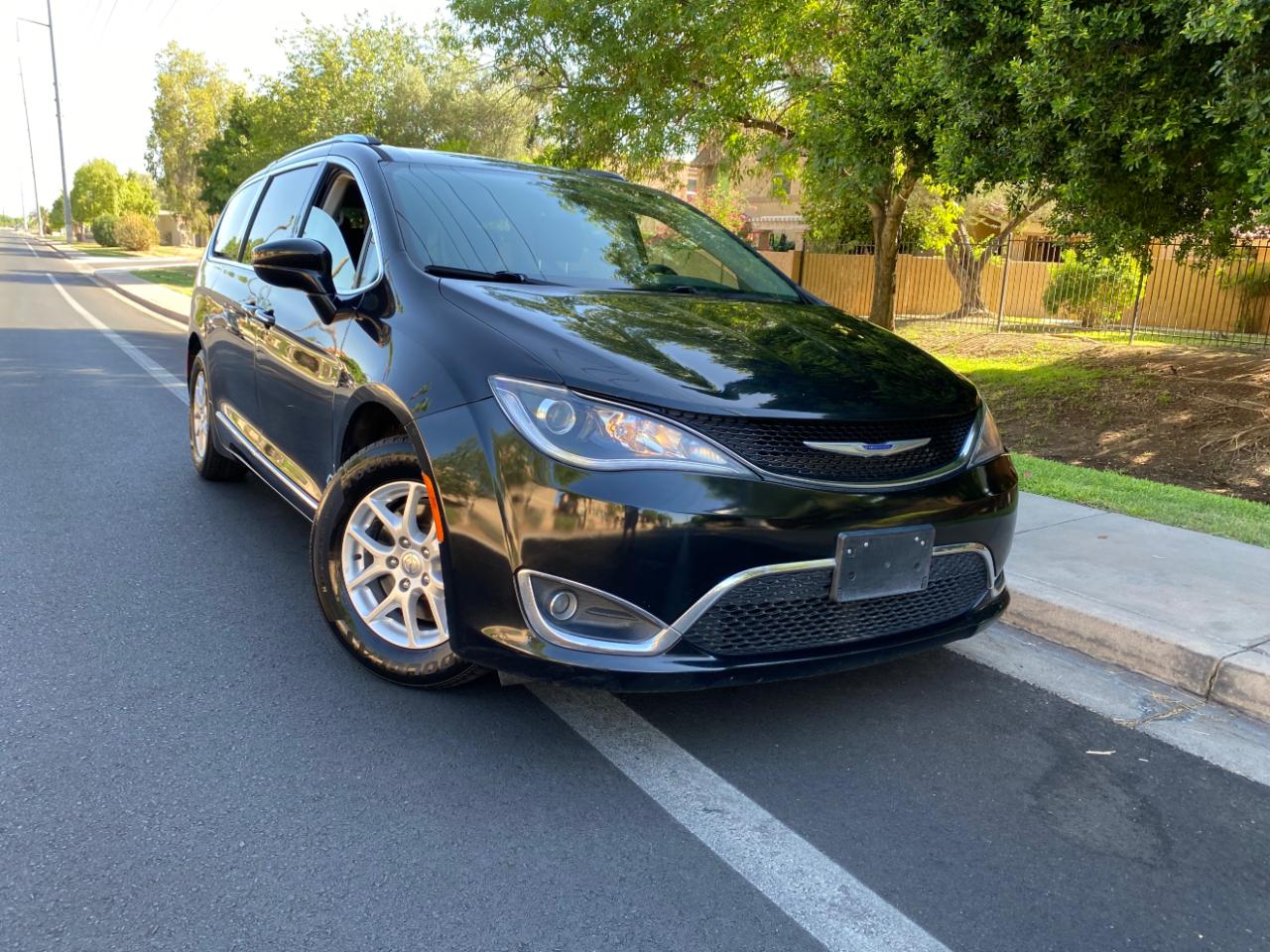 Chrysler Pacifica Touring L FWD 2020