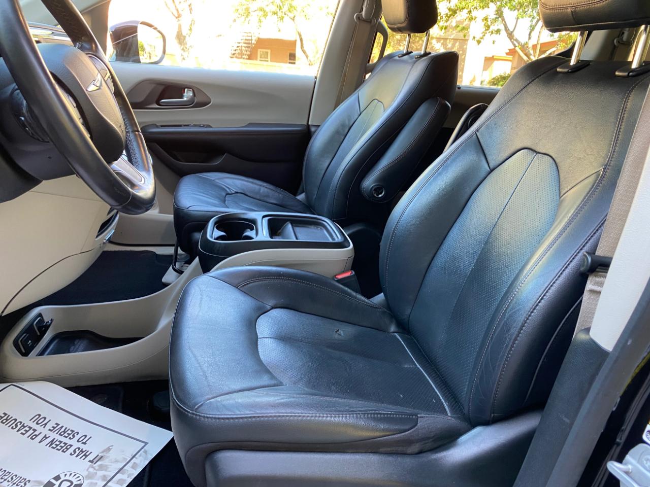Chrysler Pacifica Touring L FWD 2020