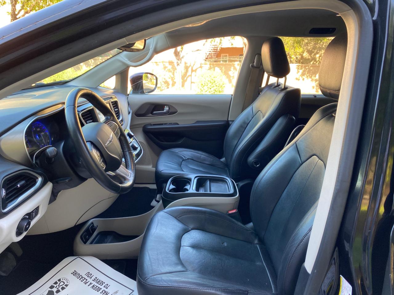 Chrysler Pacifica Touring L FWD 2020