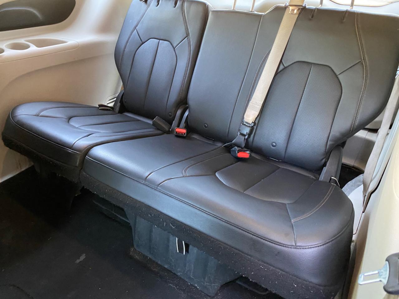 Chrysler Pacifica Touring L FWD 2020