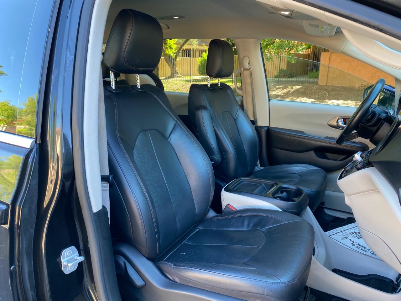 Chrysler Pacifica Touring L FWD 2020