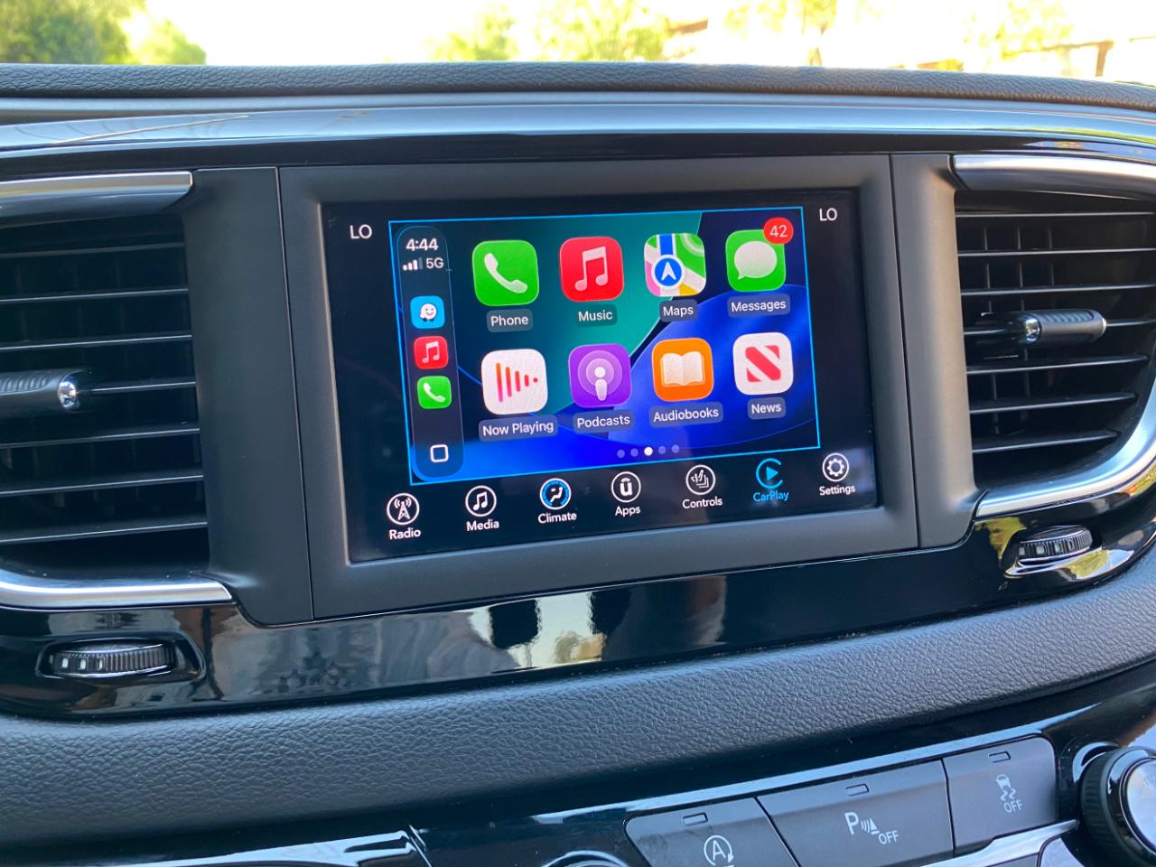Chrysler Pacifica Touring L FWD 2020