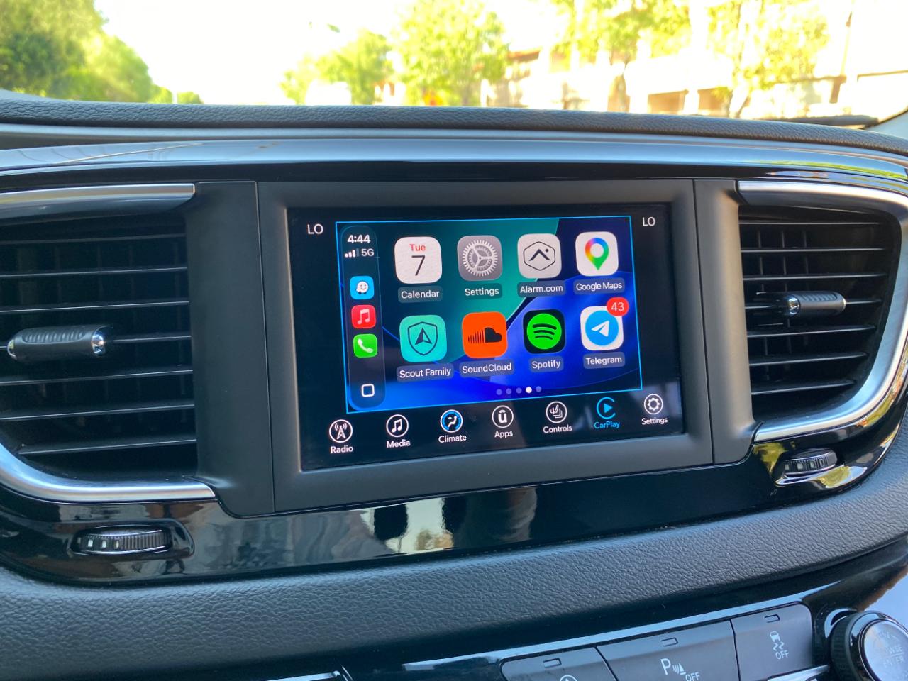 Chrysler Pacifica Touring L FWD 2020