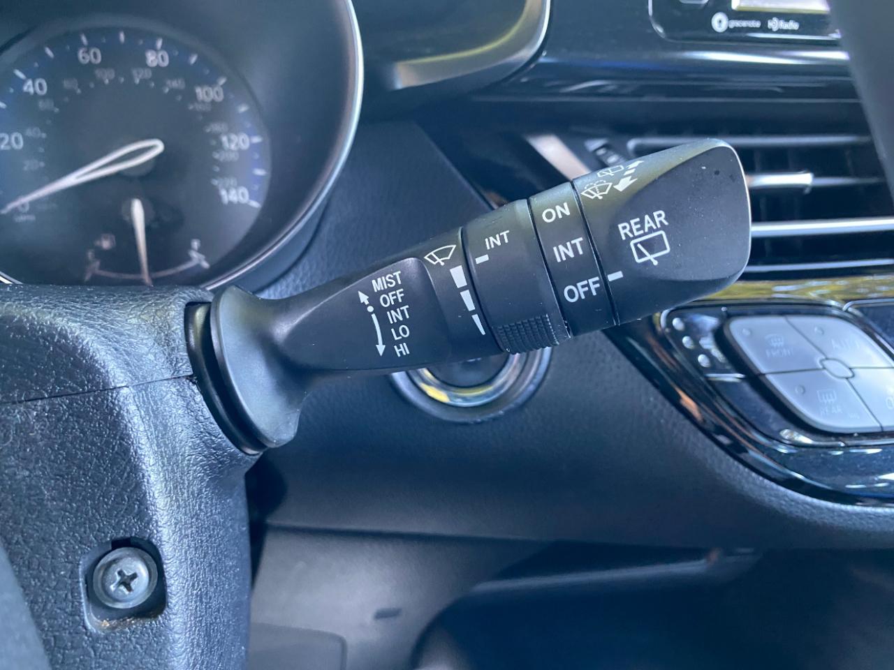 Toyota C-HR XLE Premium 2018
