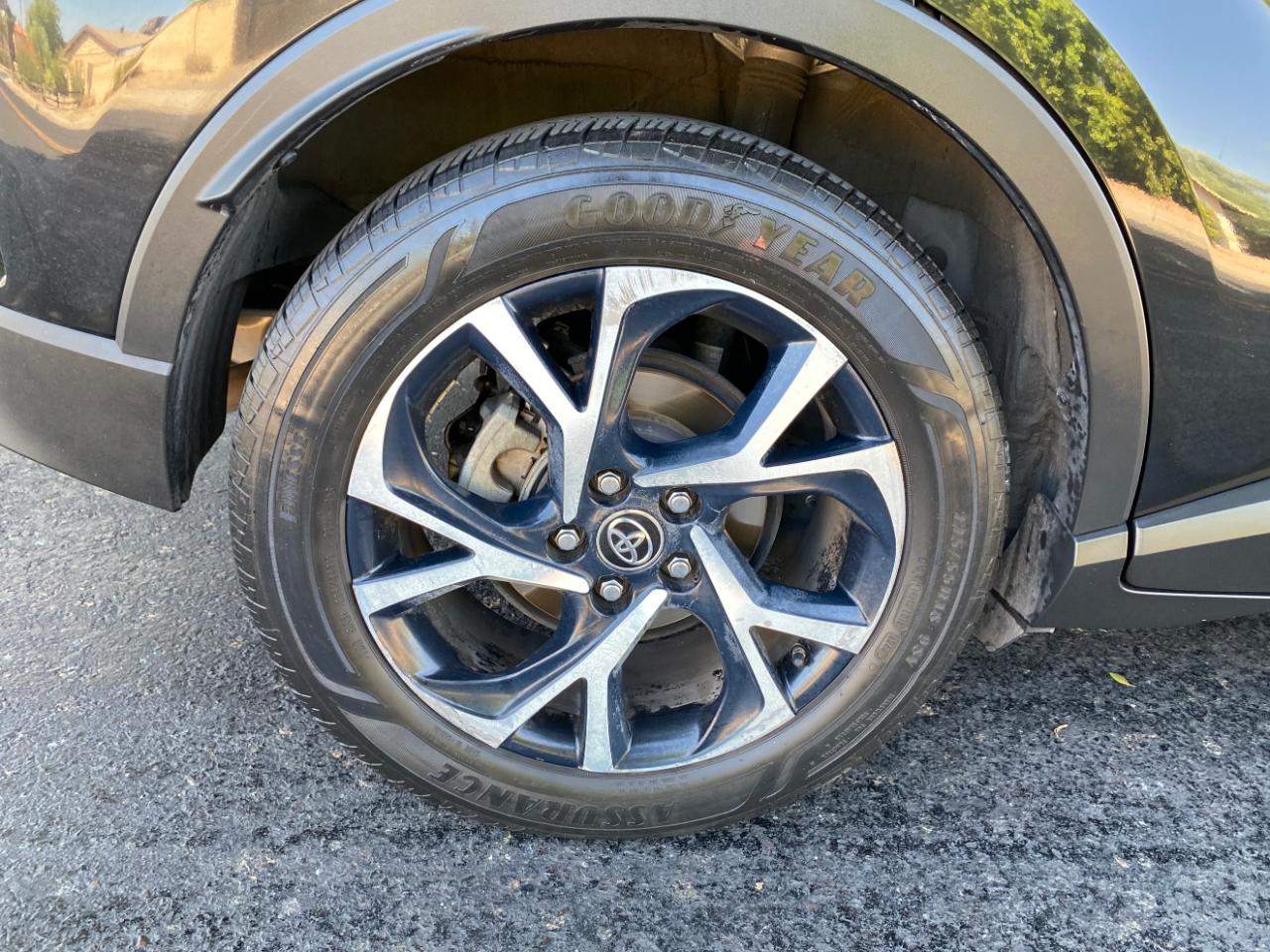 Toyota C-HR XLE Premium 2018