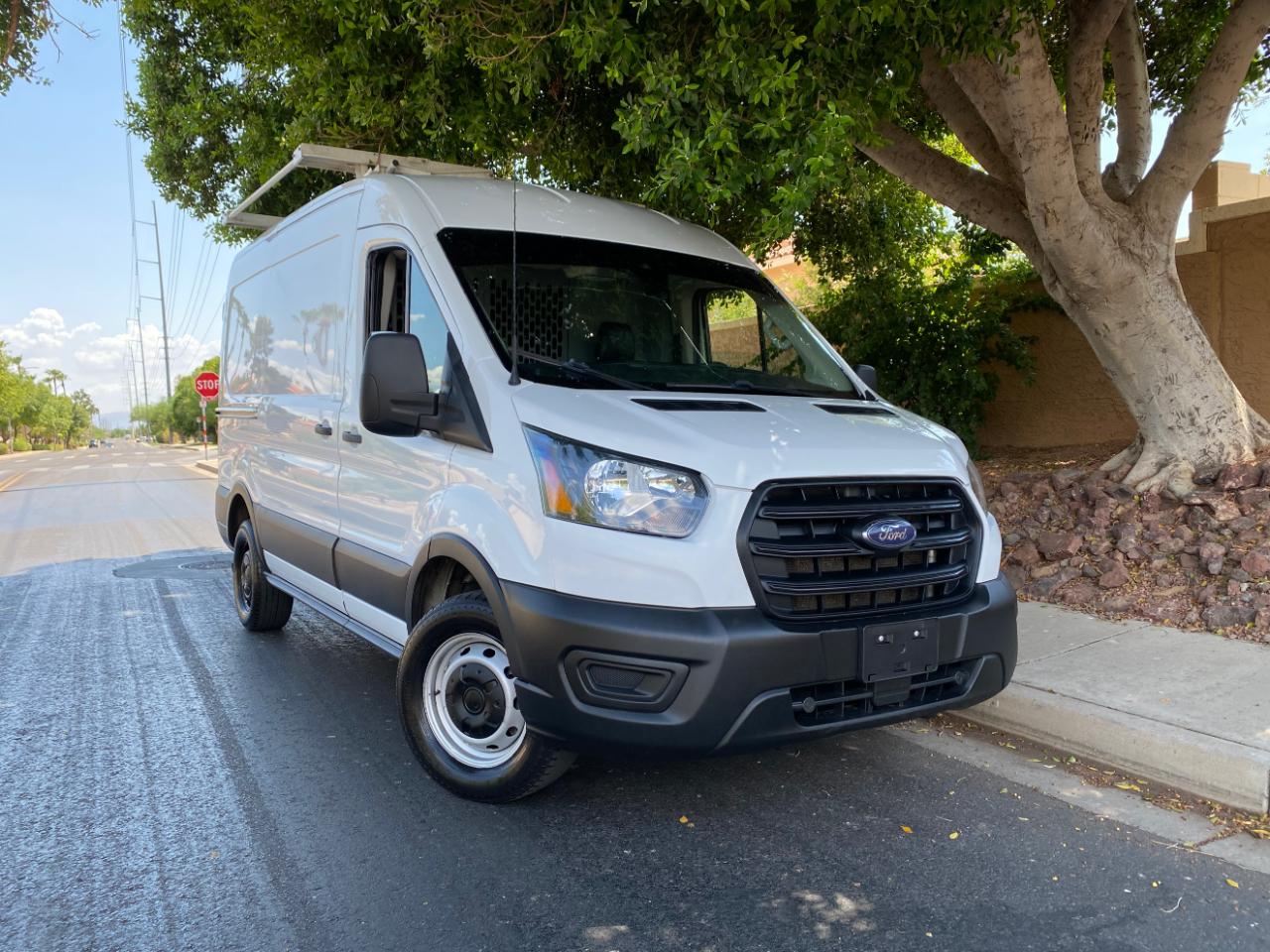 Ford Transit Cargo Van T-250 130" Med Rf 9070 GVWR RWD 2020