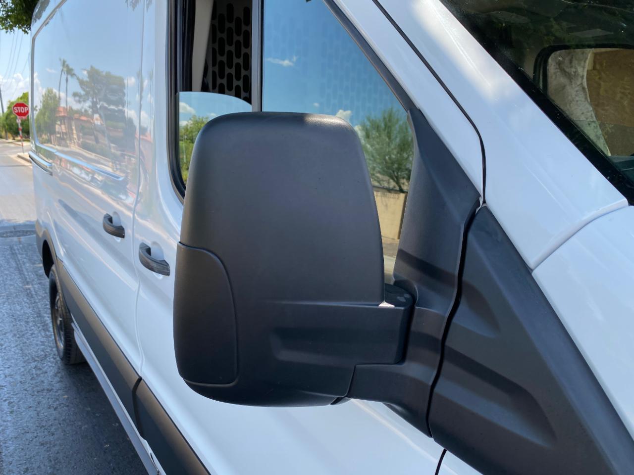 Ford Transit Cargo Van T-250 130" Med Rf 9070 GVWR RWD 2020