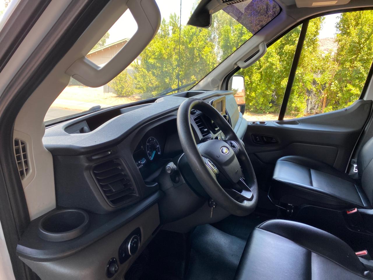 Ford Transit Cargo Van T-250 130" Med Rf 9070 GVWR RWD 2020