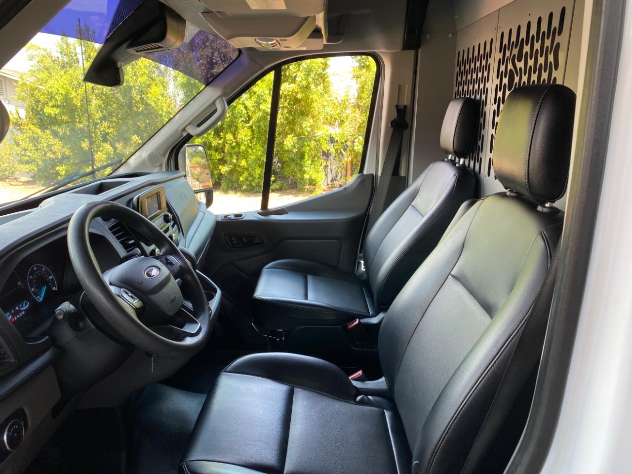 Ford Transit Cargo Van T-250 130" Med Rf 9070 GVWR RWD 2020