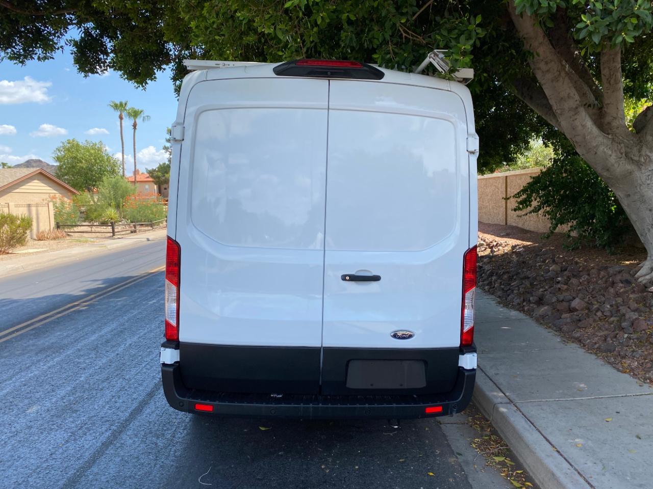 Ford Transit Cargo Van T-250 130" Med Rf 9070 GVWR RWD 2020
