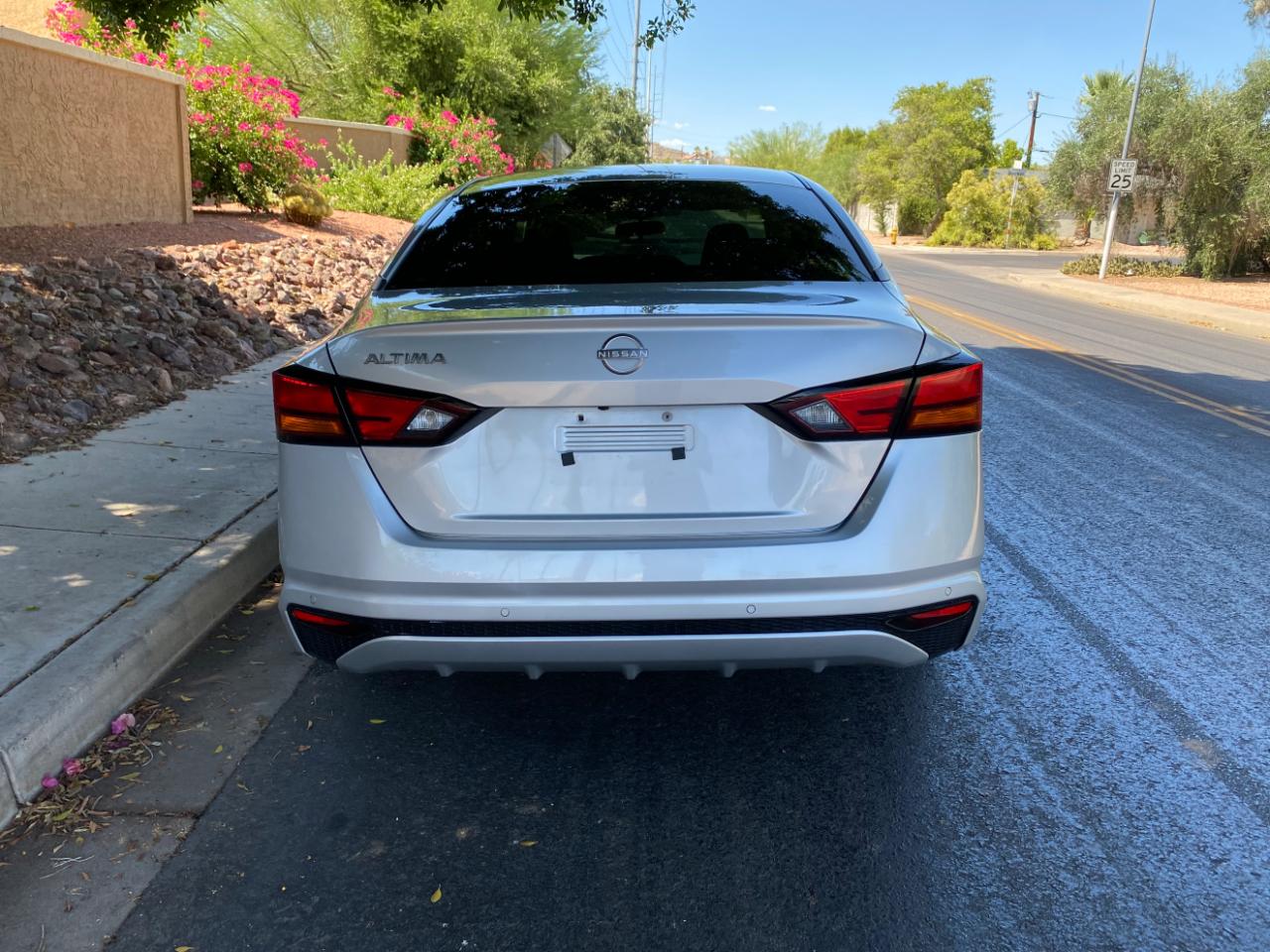 Nissan Altima 2.5 S Sedan 2024