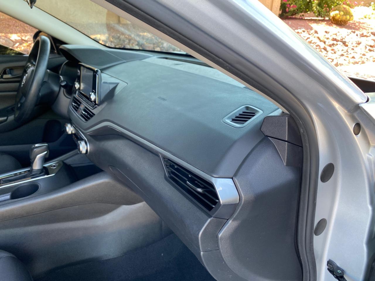 Nissan Altima 2.5 S Sedan 2024