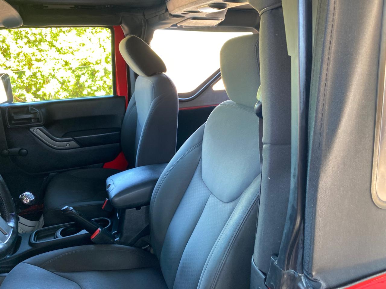 Jeep Wrangler 4WD 2dr Sport 2016