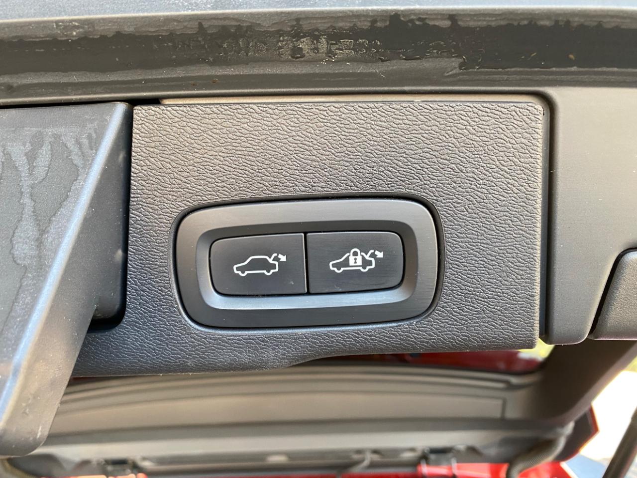 Volvo XC60 T5 AWD Momentum 2021